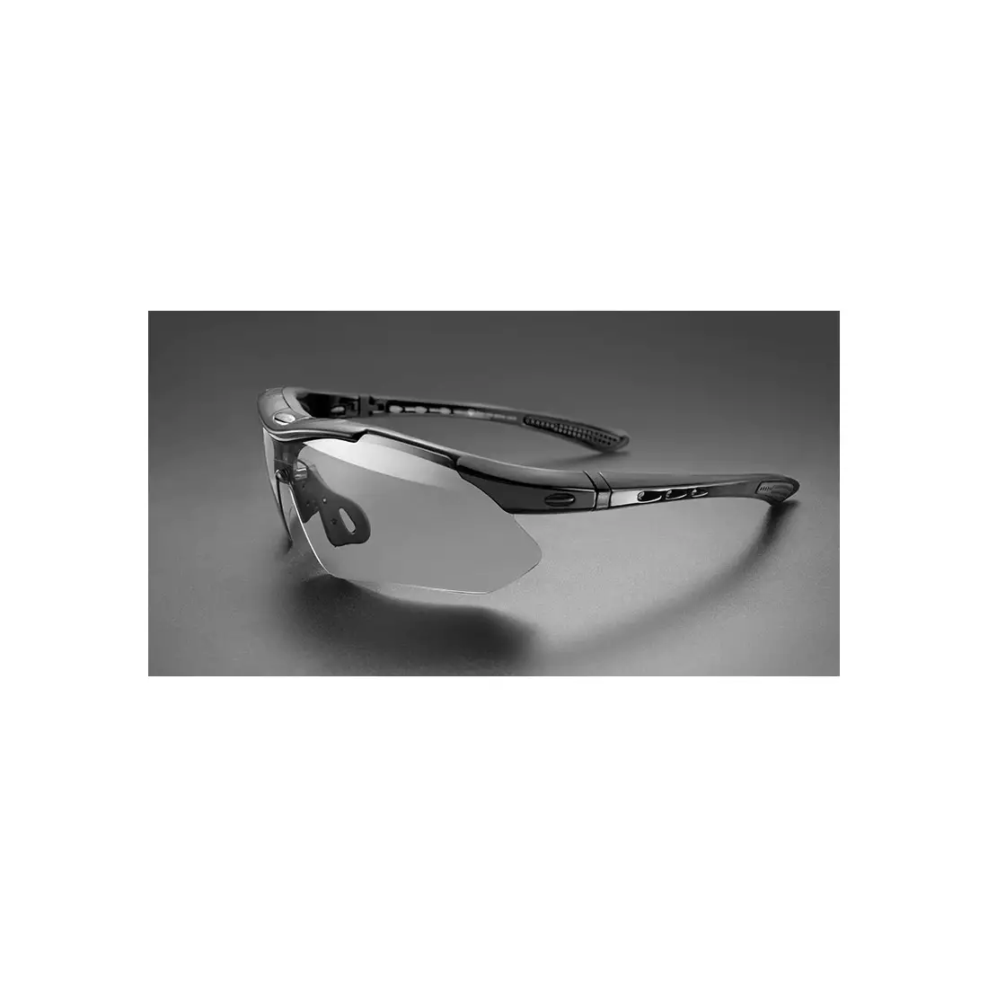 Rockbros Sportbrille mit Photochrom + Korrektureinsatz schwarz 10143
